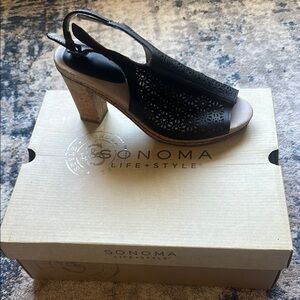 Black Women's Heeled Sandals